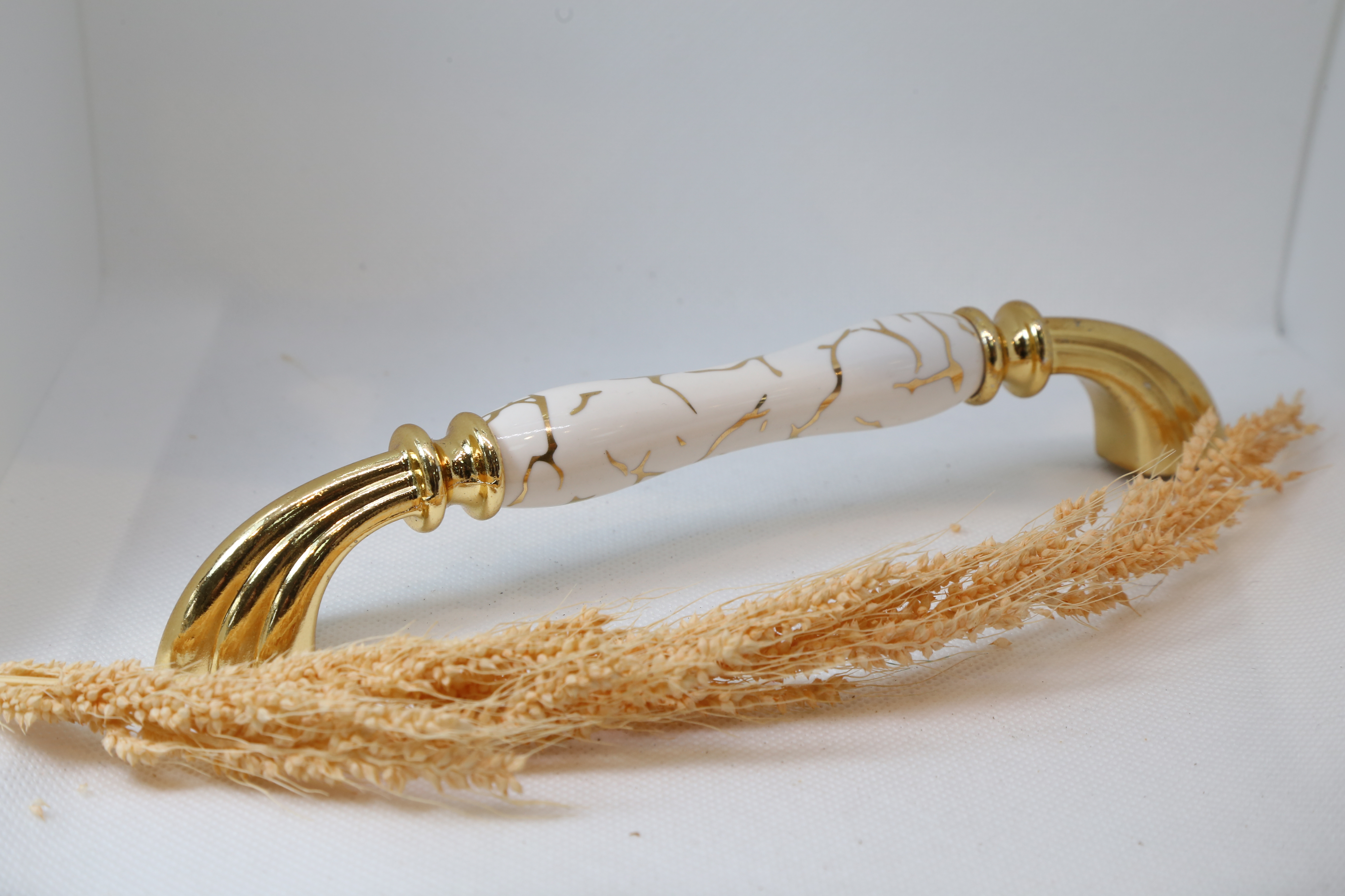  Mobilya Kulpları NET %10 İNDİRİM